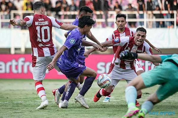 persis solo vs persita tangerang